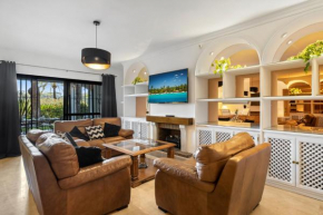 Club Sierra sleek apartment Puerto Banus by Costarentals - Ref M1